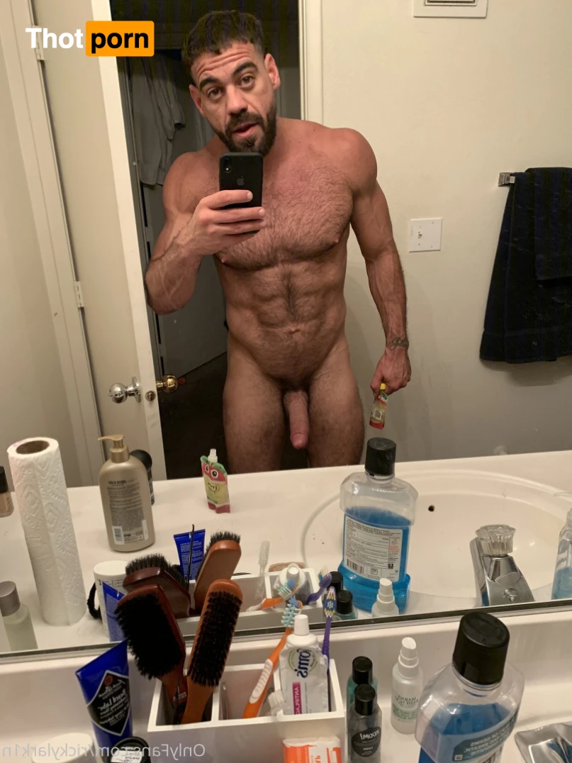 ricky larkin ♉️ 13448419