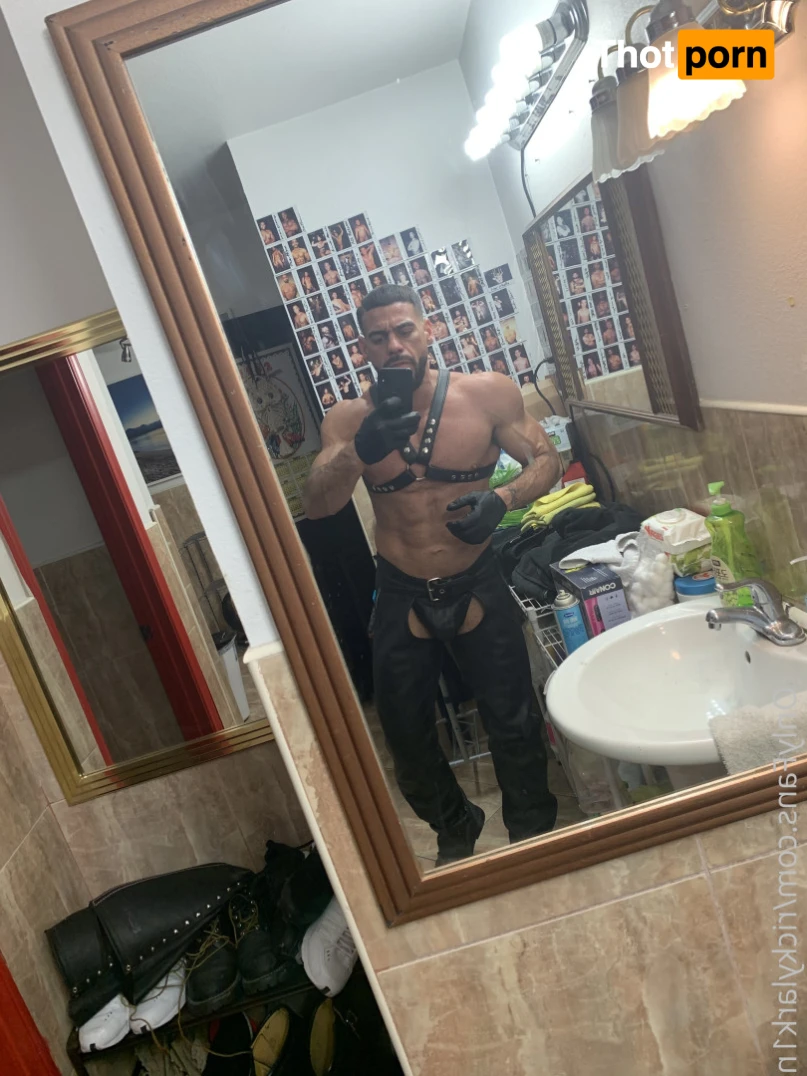 ricky larkin ♉️ 13448574