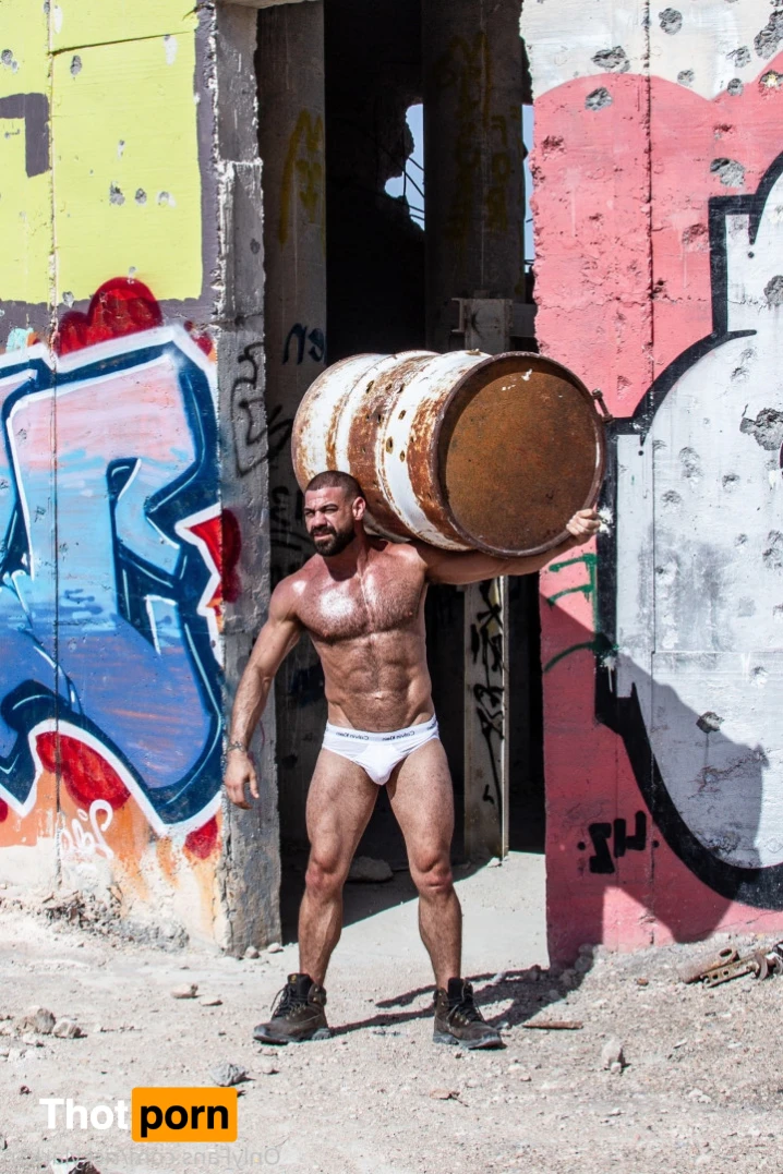 ricky larkin ♉️ 13448952