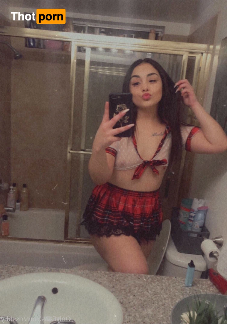 idontkissandtell 13323194