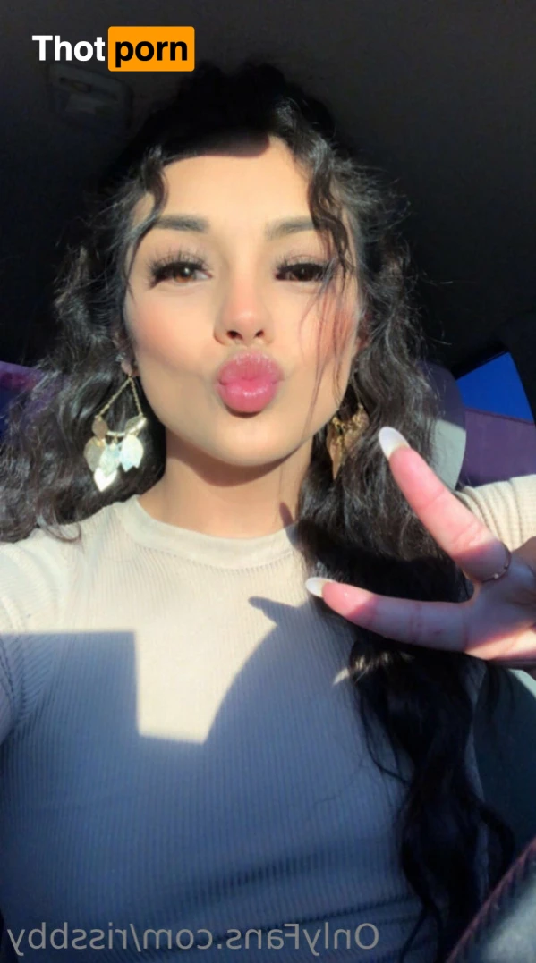 idontkissandtell 13323252