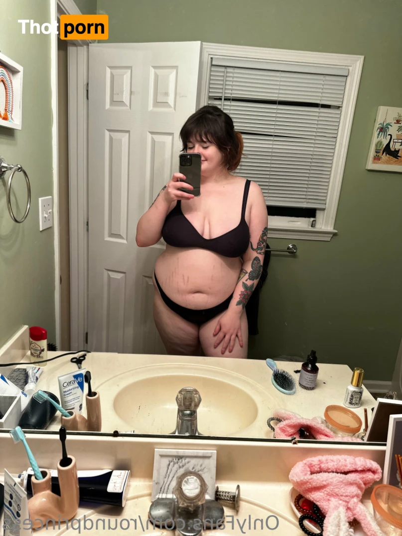 princess v 👑💕 13152872