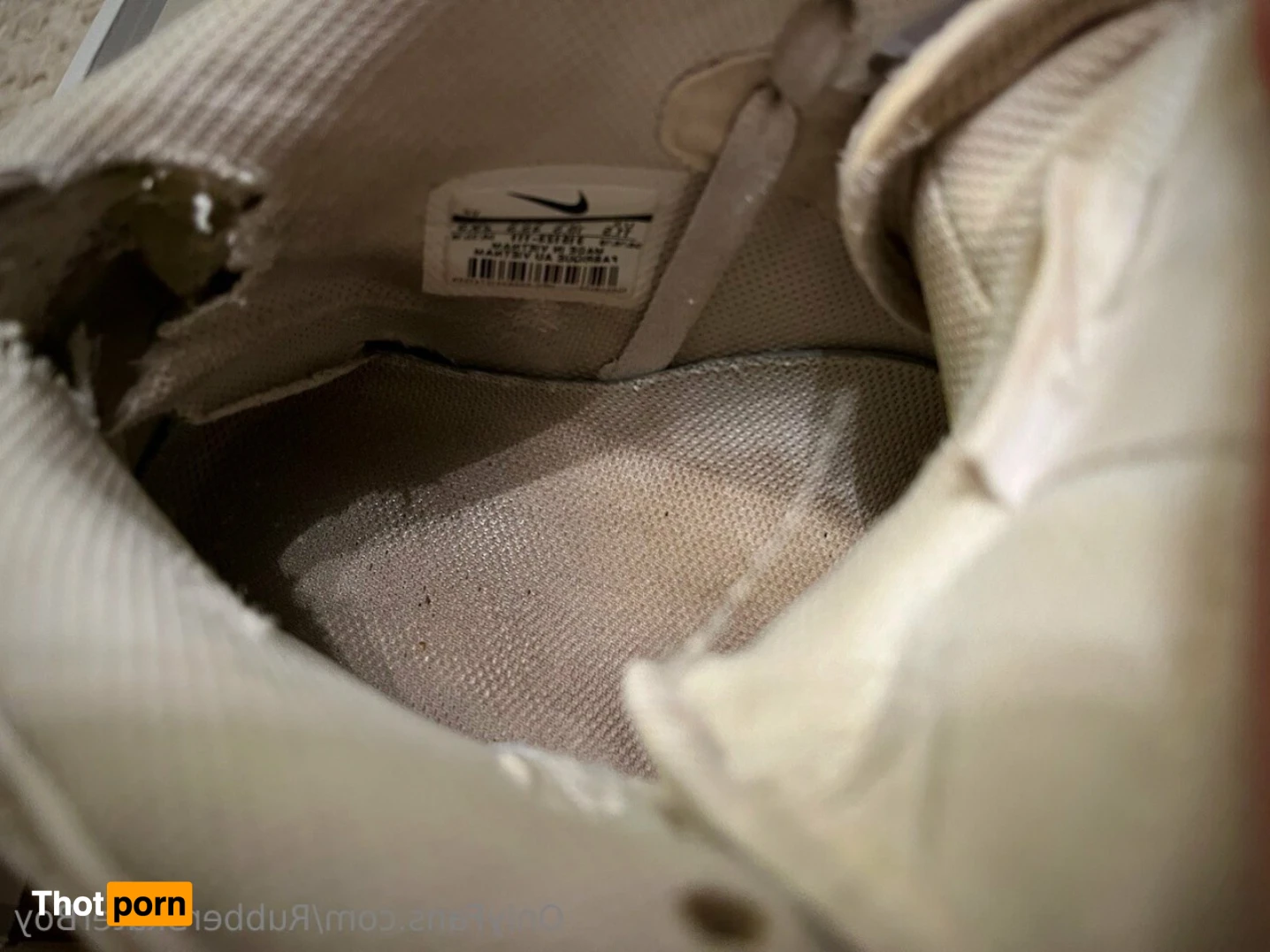 RubberSkaterBoy 12971285