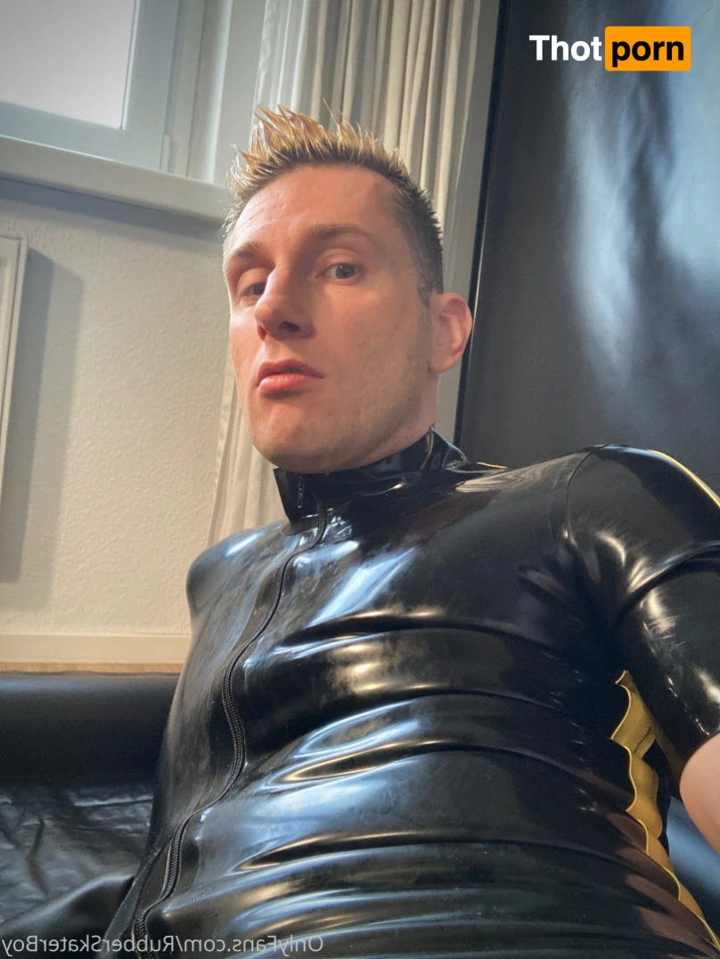 RubberSkaterBoy 12972888