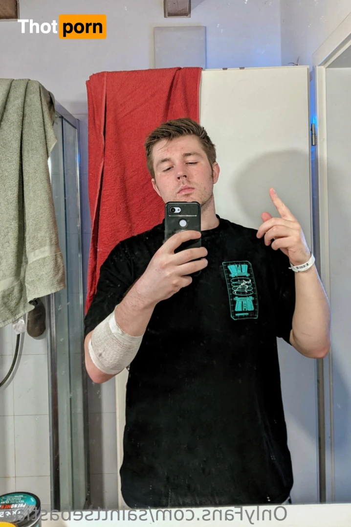 Saintt Sebastian 12548964