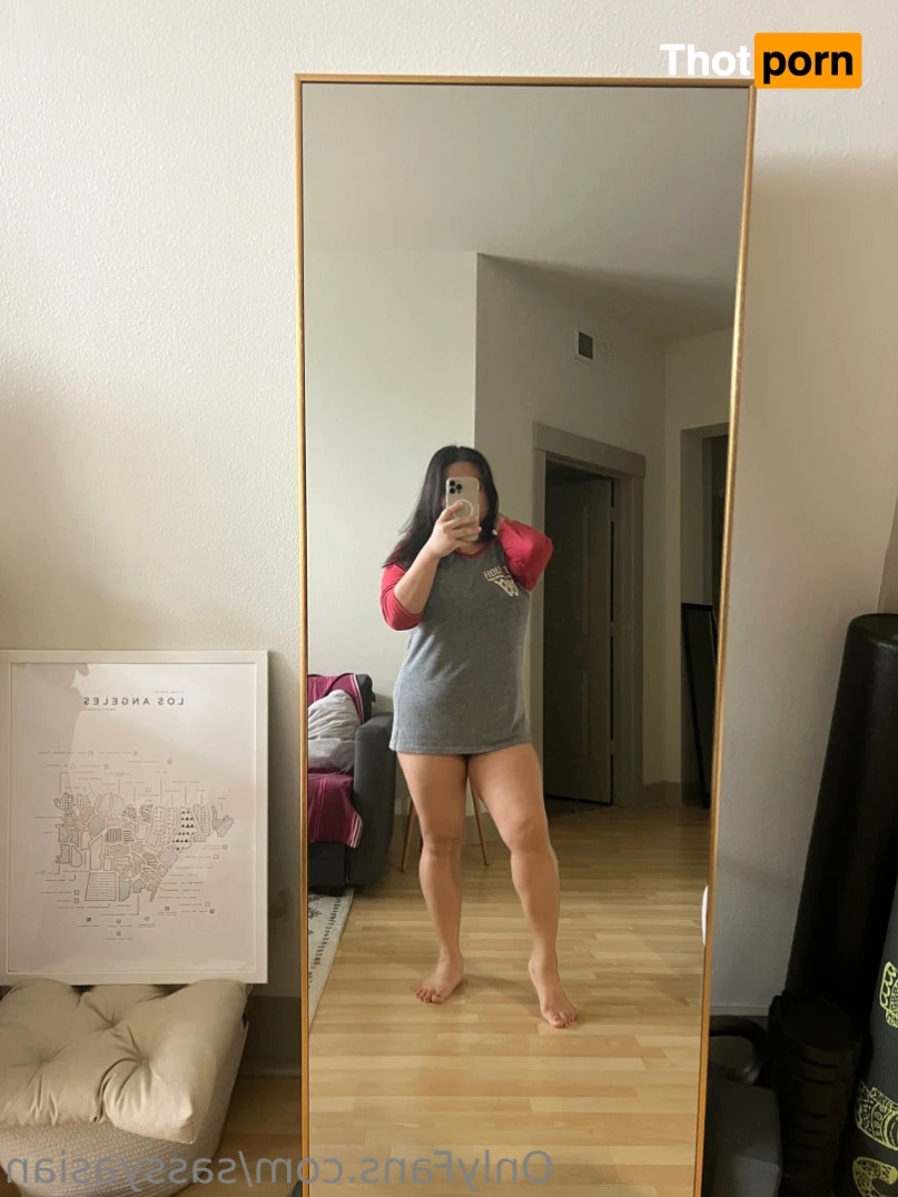 ✨Sassy Asian✨ 12181023