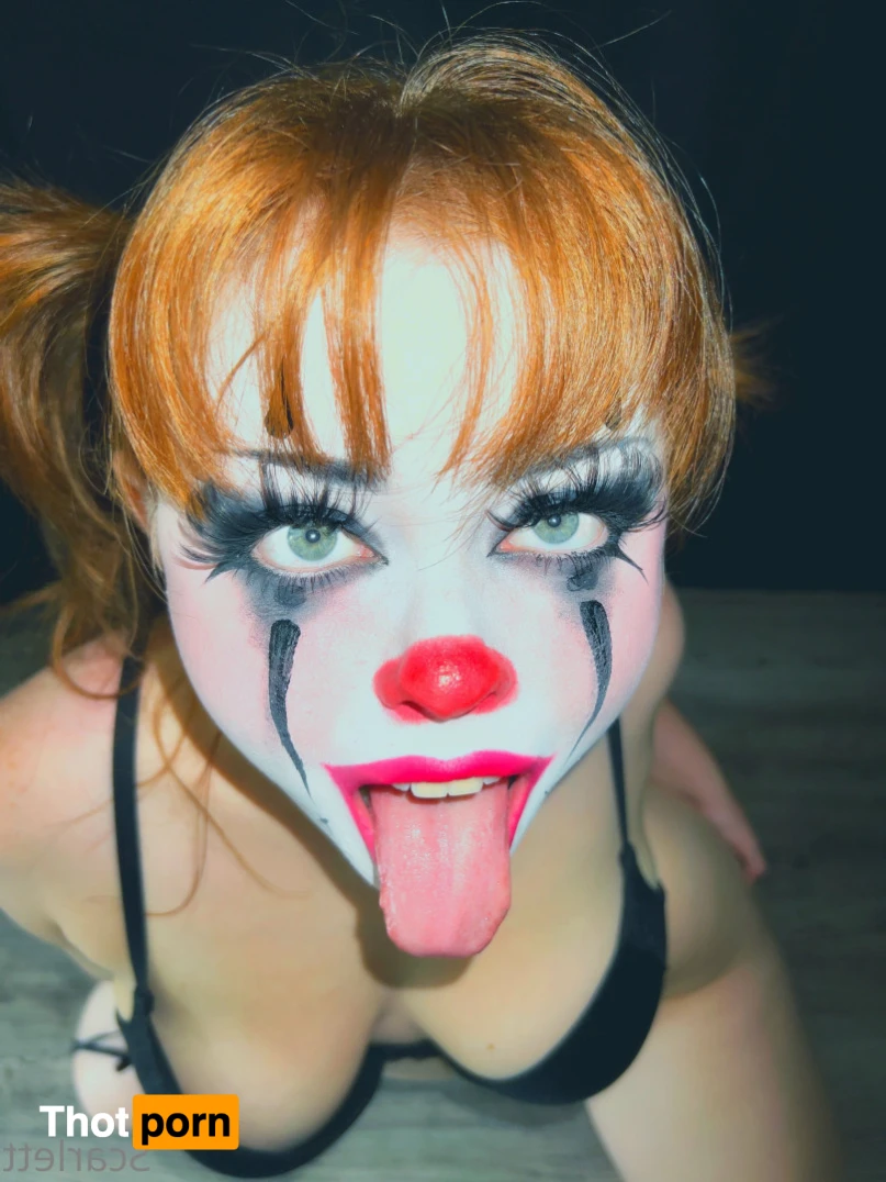 Scarlett Clown 🔪 12107678