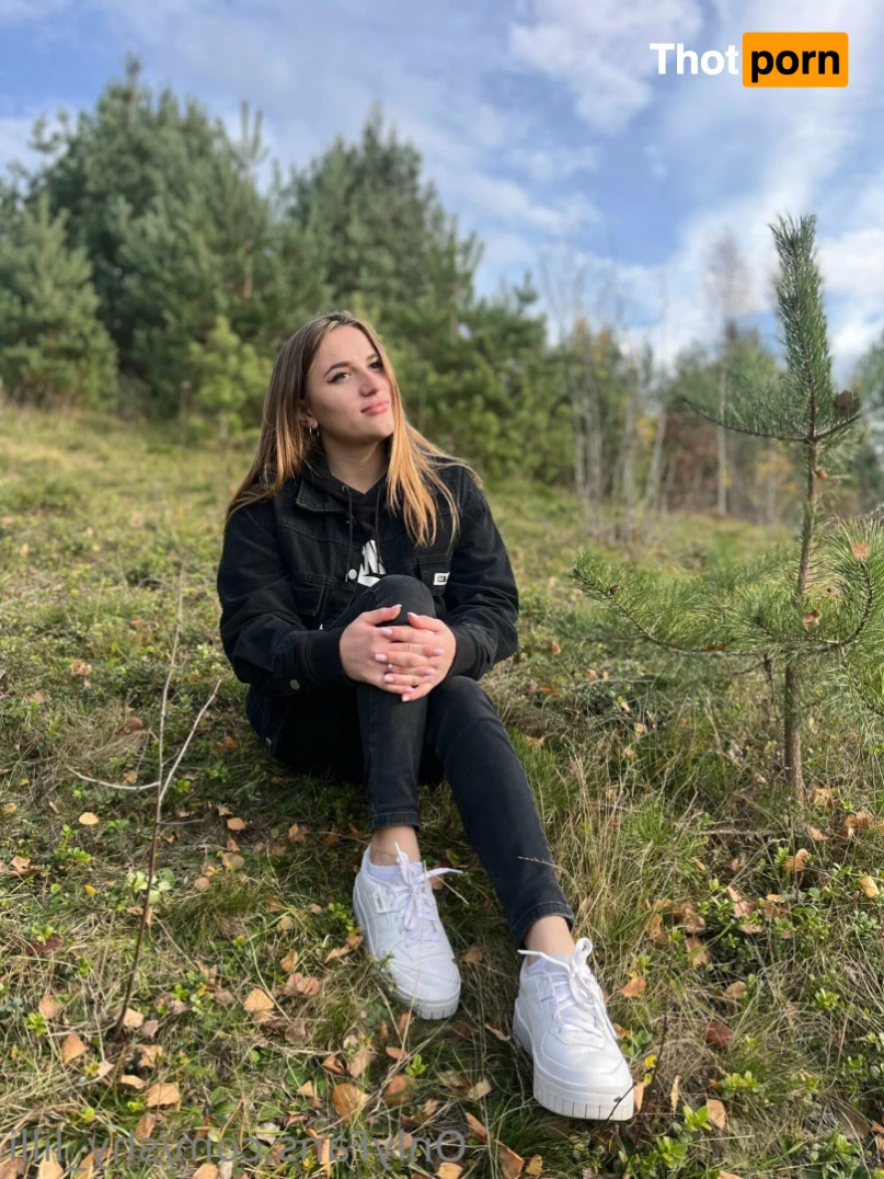 Pretty Lily 11281135