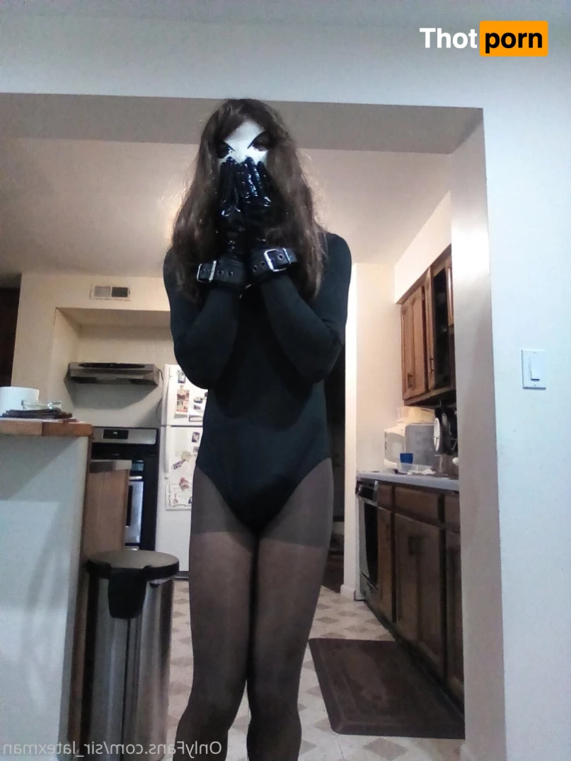 Sir_LatexMan 16472866