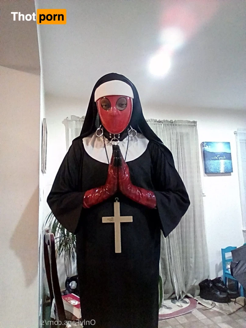 Sir_LatexMan 16472950