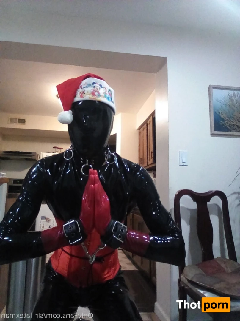 Sir_LatexMan 16473164
