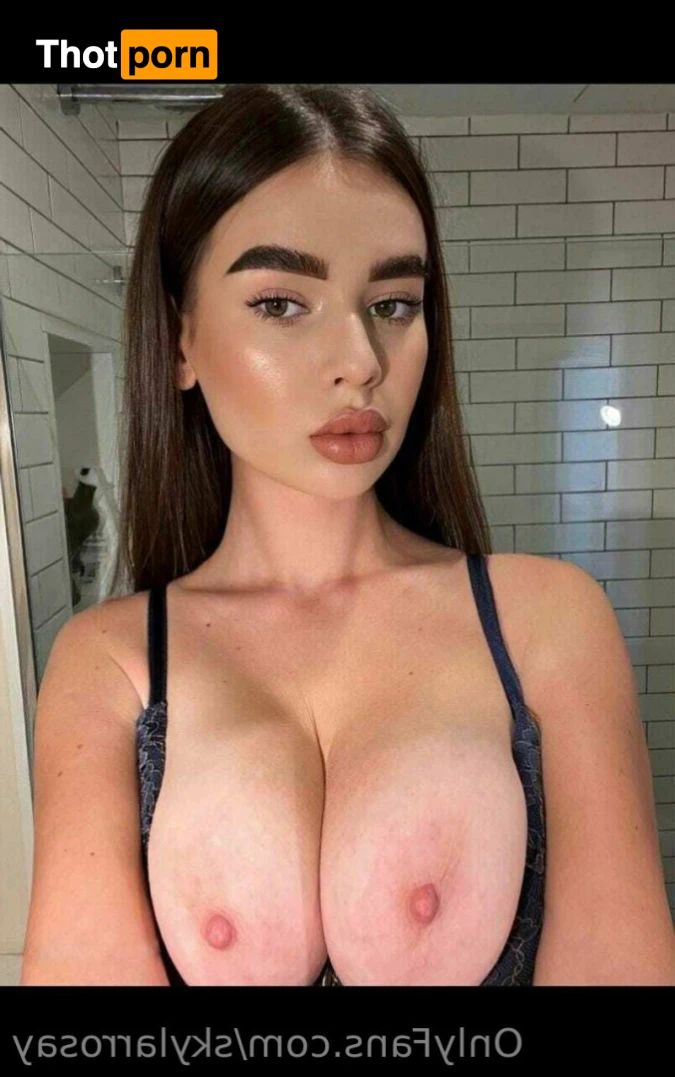 Skylar Rose 10944756