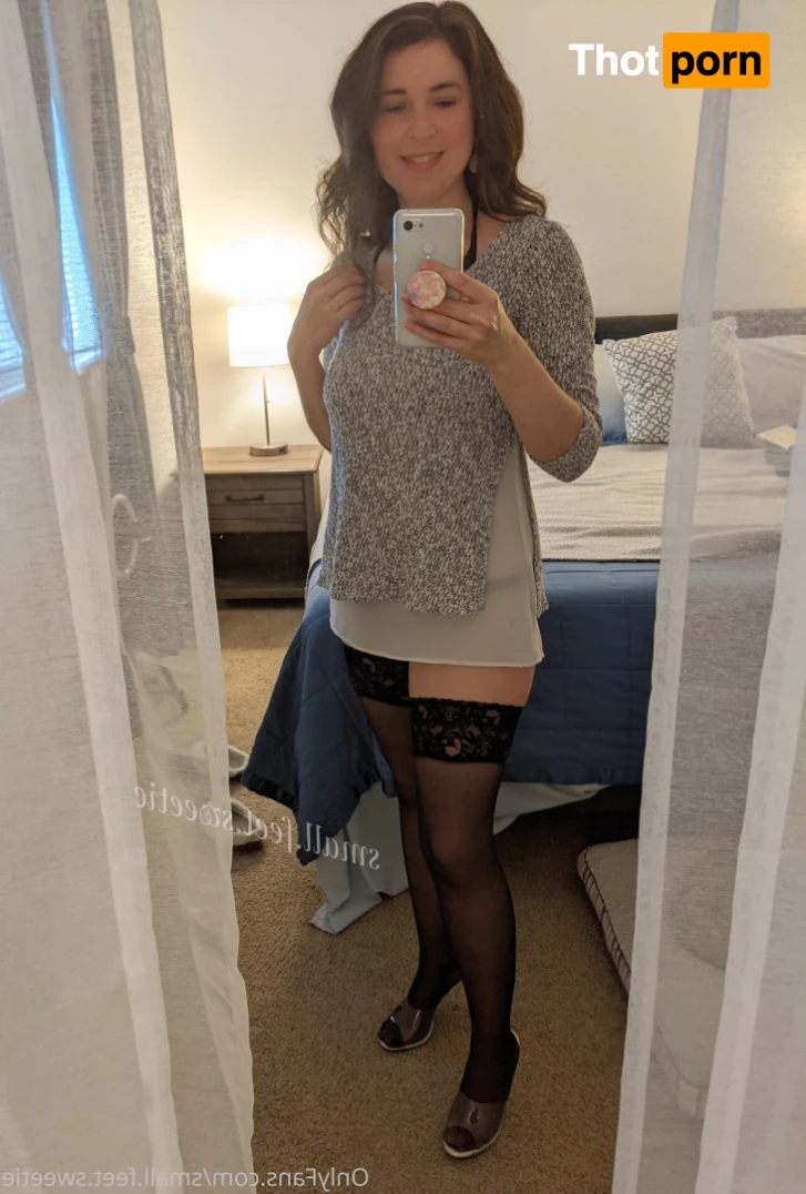 Goddess Alyssa 16409479