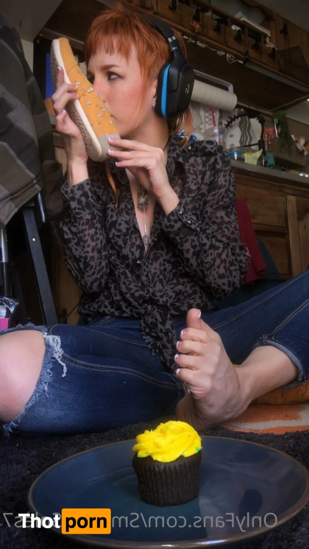 Daria Moore 16393039