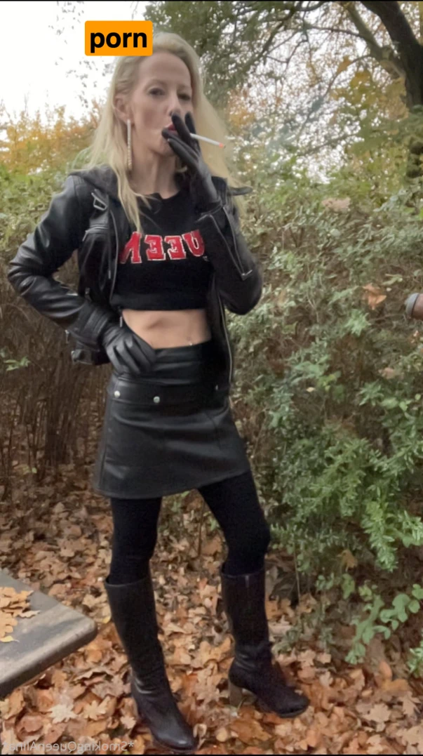 Smokingqueenalina 16391172