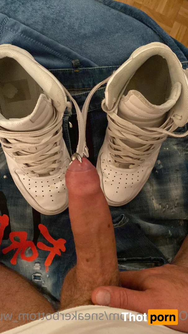 Sneaker/Sagger fun 10876000