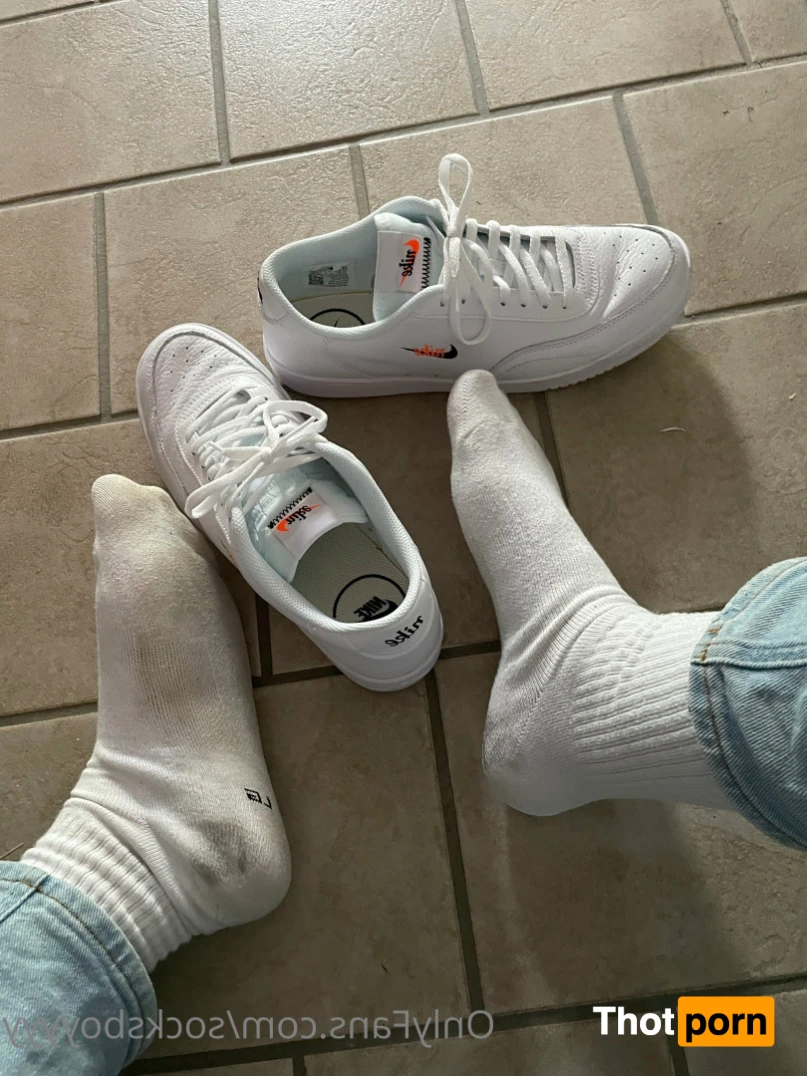 socksboyyyy 16355949