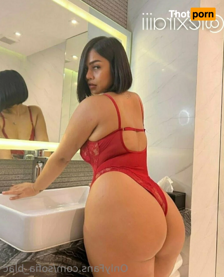 Sofía Black 🖤 16355801