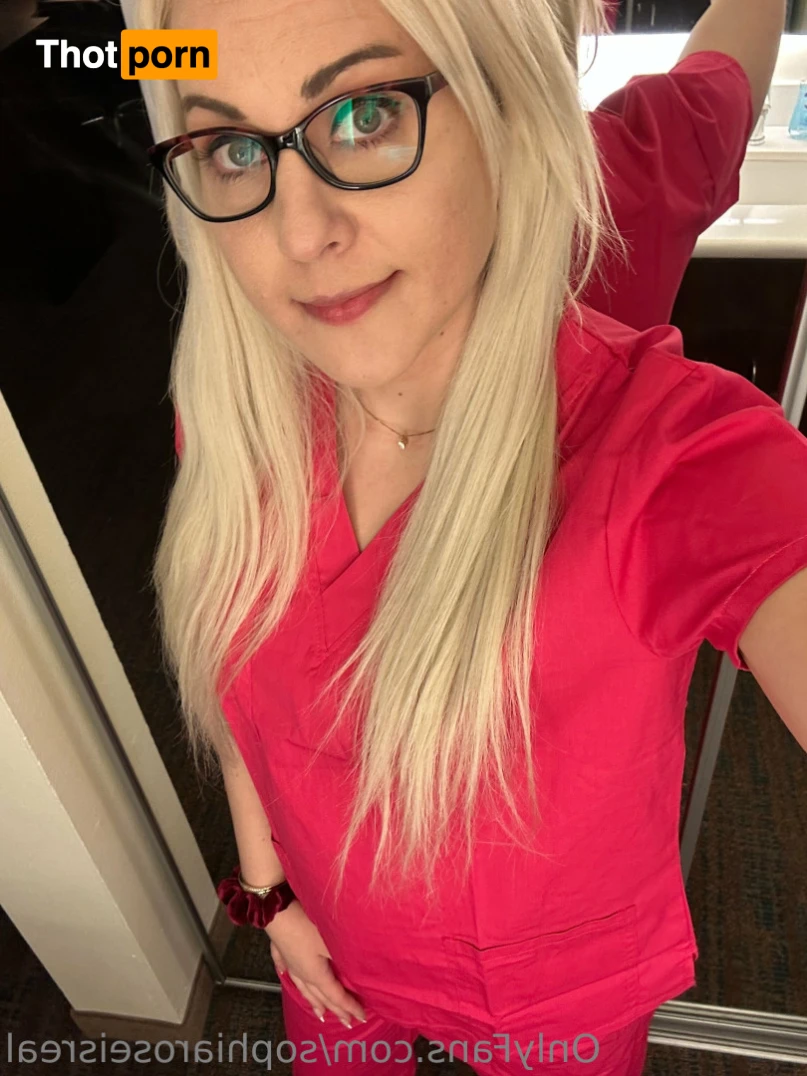 Sophia Rose 🆓 16253876