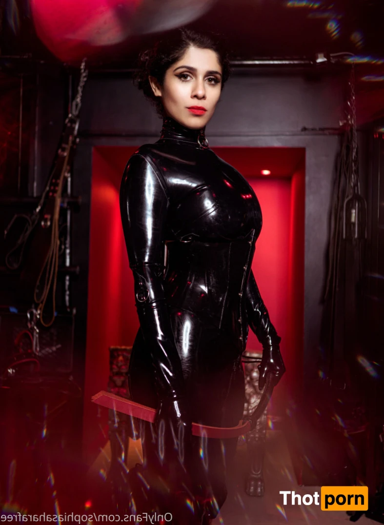 Mistress Sophia Sahara FREE page 16244534