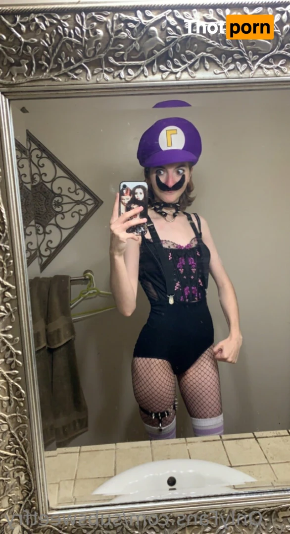 Dumb lil dolly 16209493