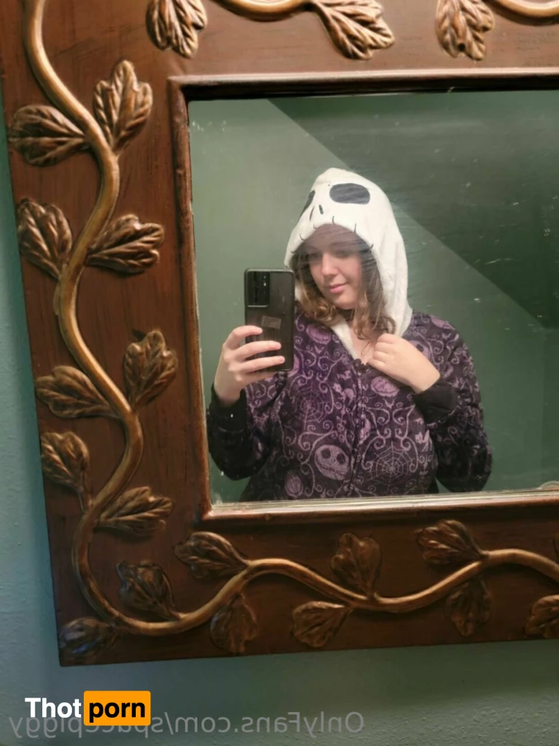 Customs &amp; Video Sale 10932131