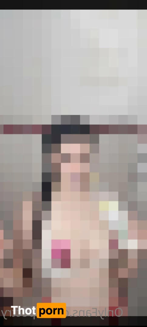 18 yrs old babe 16195295