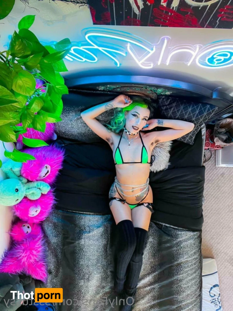 𝑨𝒅𝒓𝒊𝒂𝒏𝒂 16158471