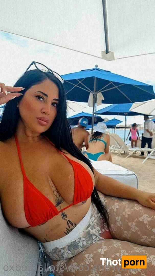 Stella Reed 16073179