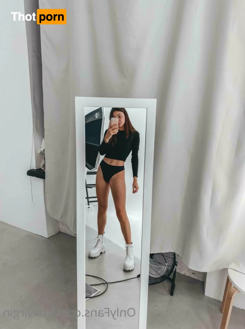 Still Virgin 16058562