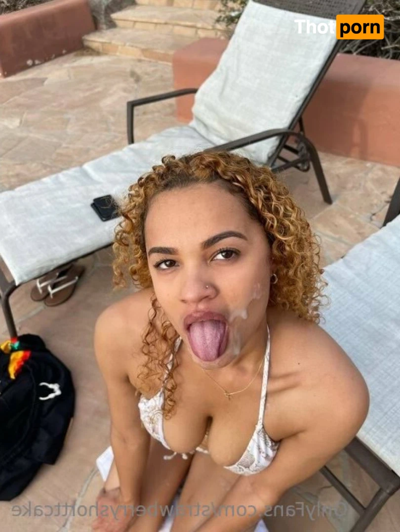 J Berry🍰✨ 16023312