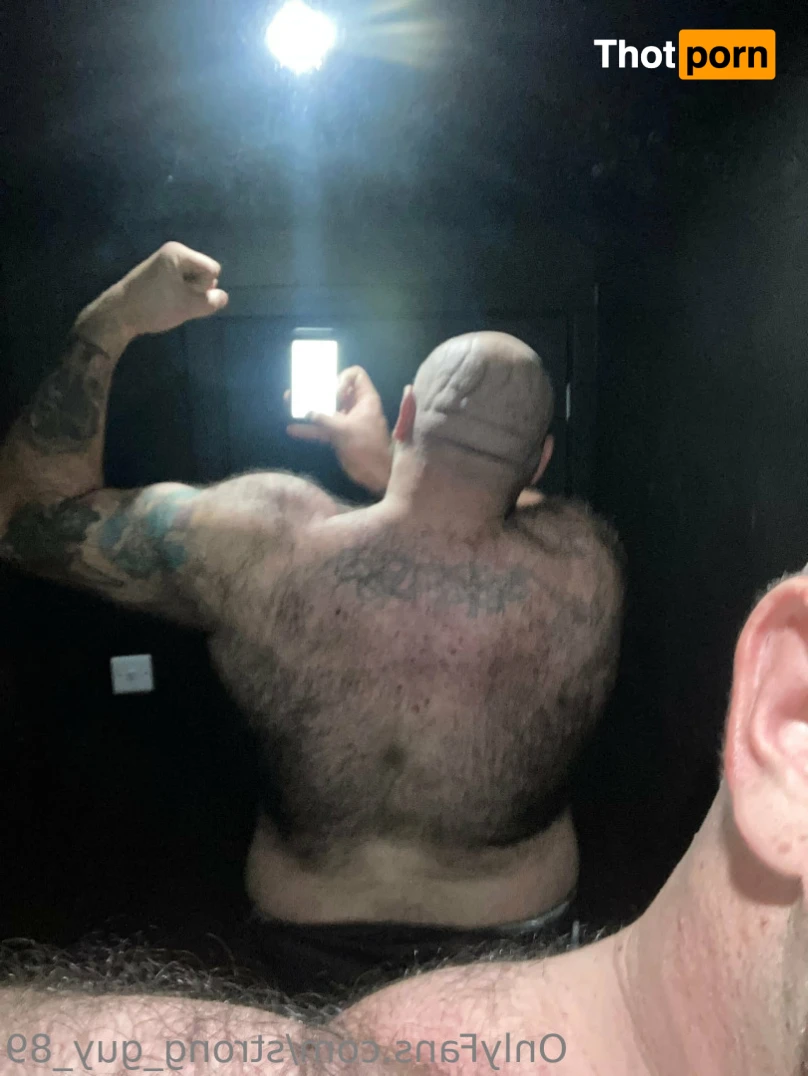 strong_guy_89 15978581