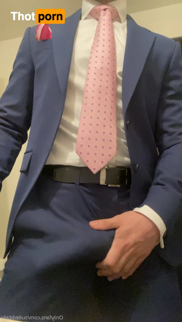 Suited Daily 15958122