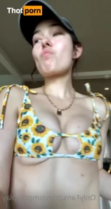 9493946