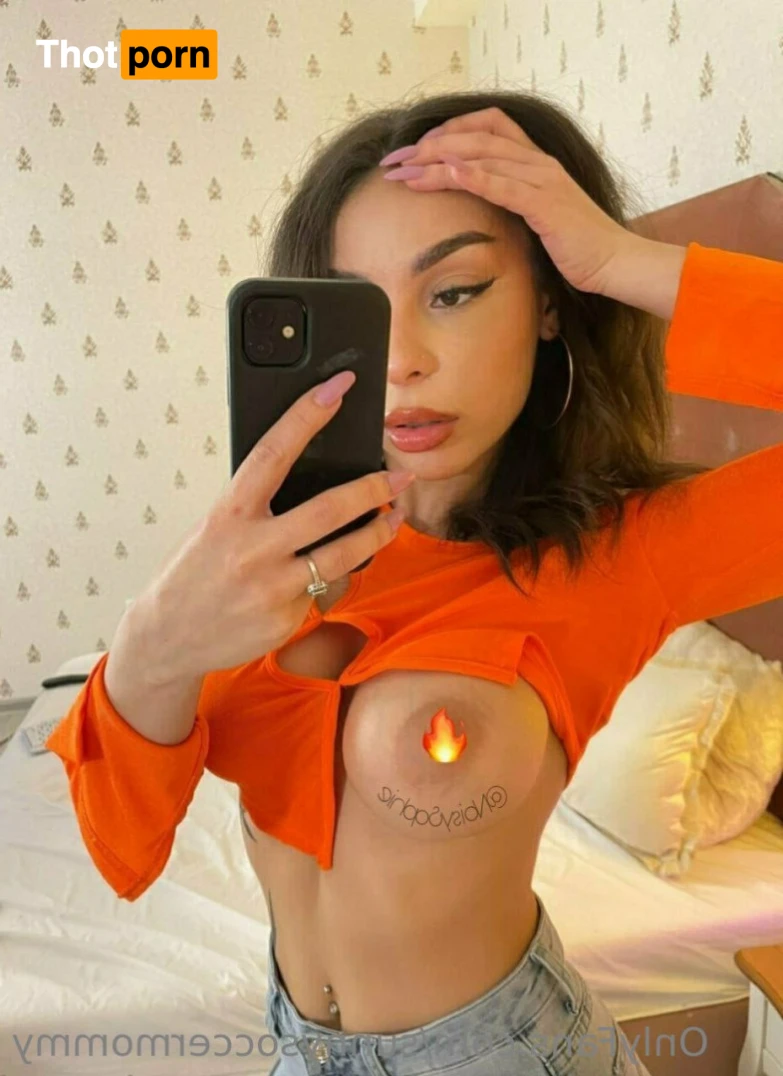 YOUR PETITE MOMMY 😍 15922471