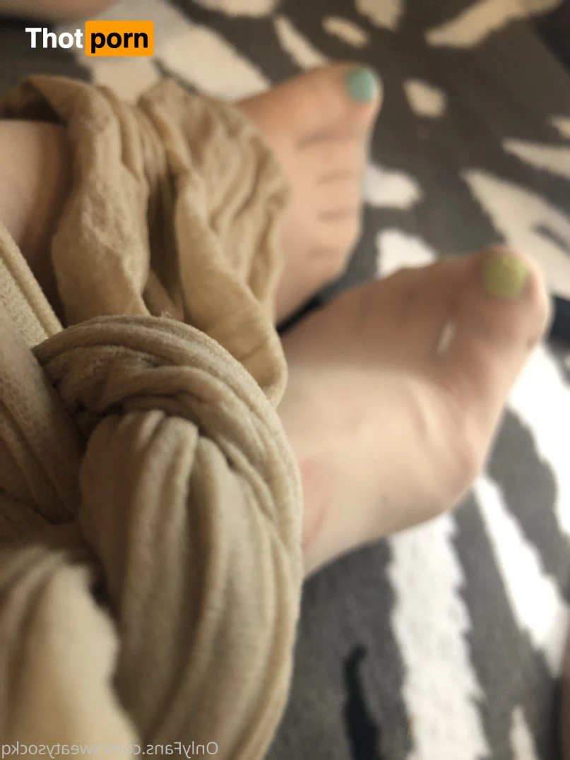 Sweaty Sock Queen 15896772