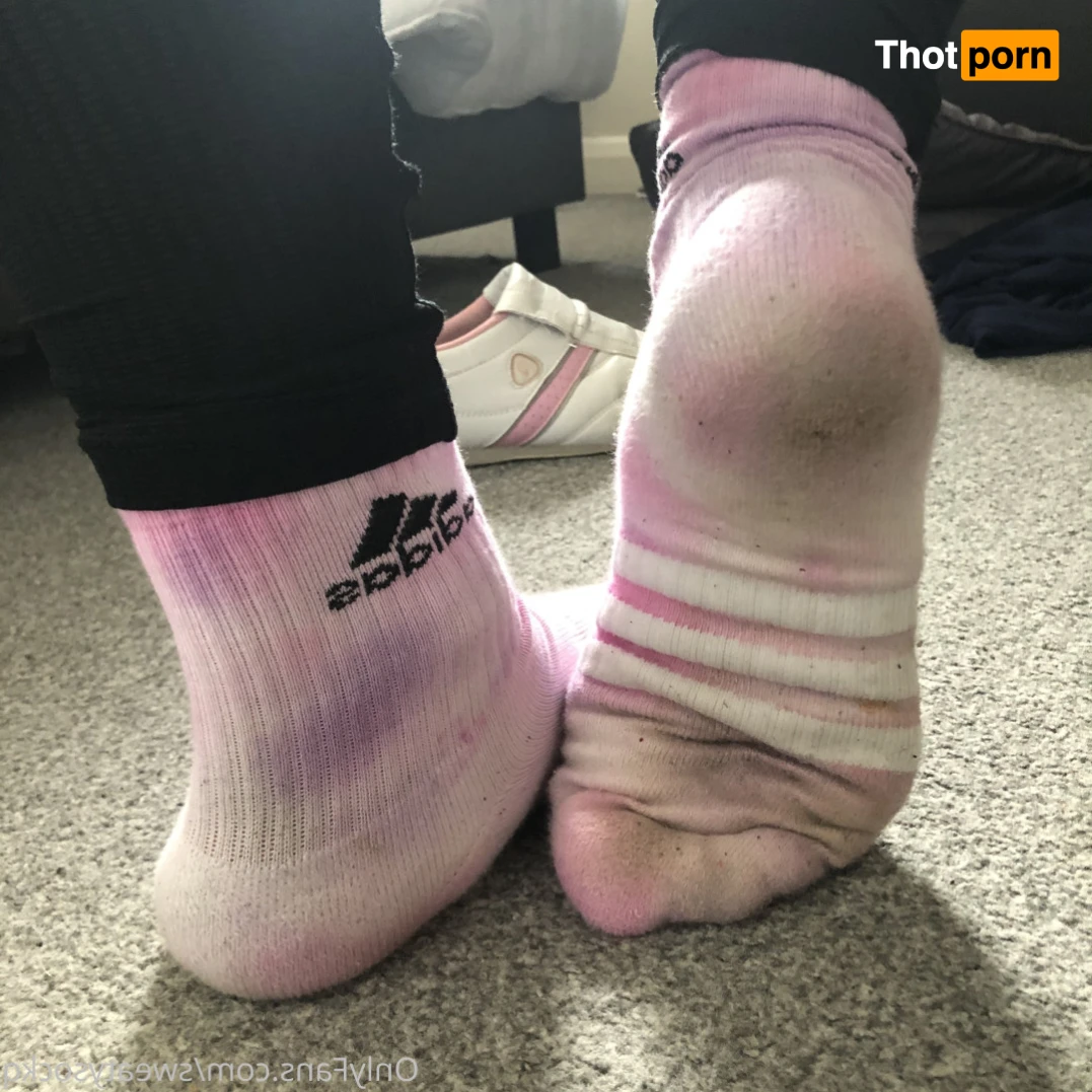 Sweaty Sock Queen 15897043
