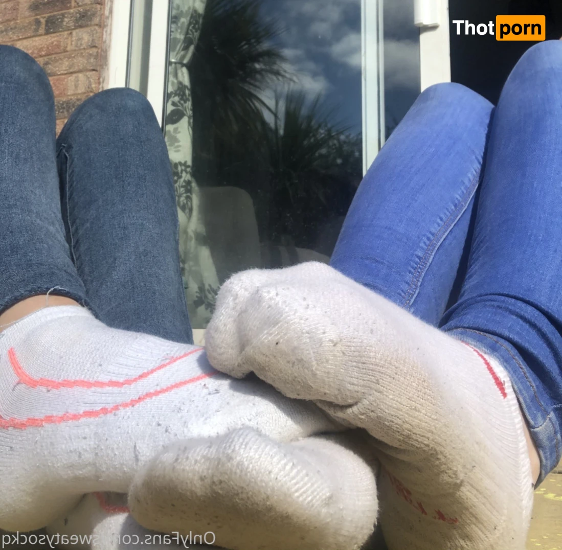 Sweaty Sock Queen 15897194