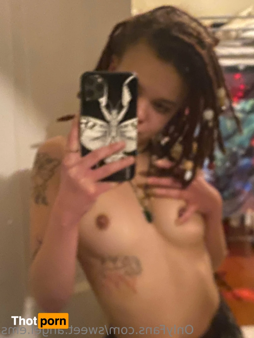 Ems ✨🧚🏼‍♂️ 15884919