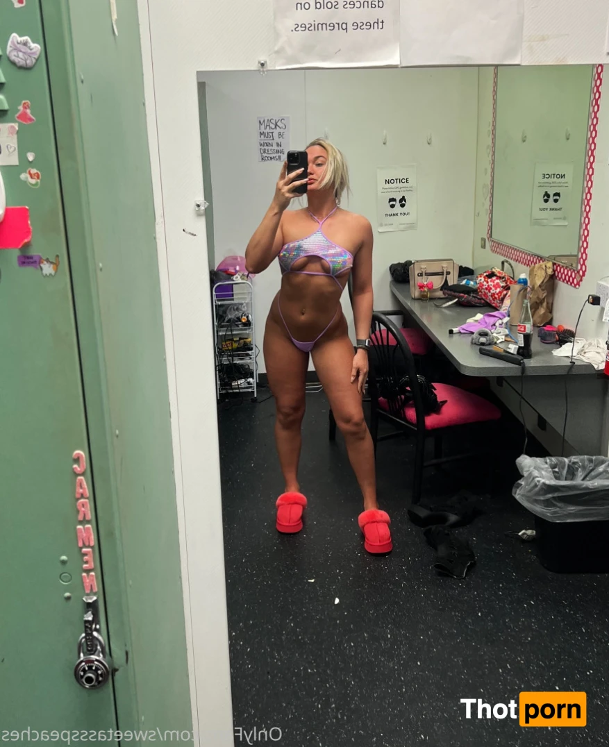 Peaches🍑 15770195