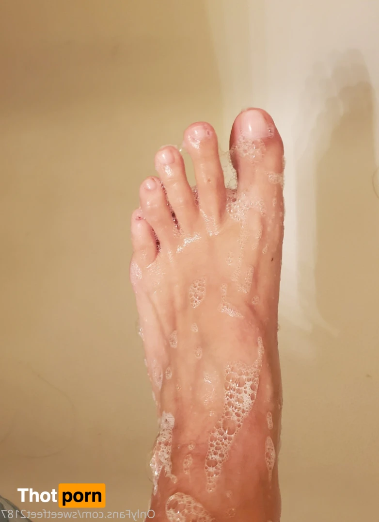 Sweet Feet 15767876