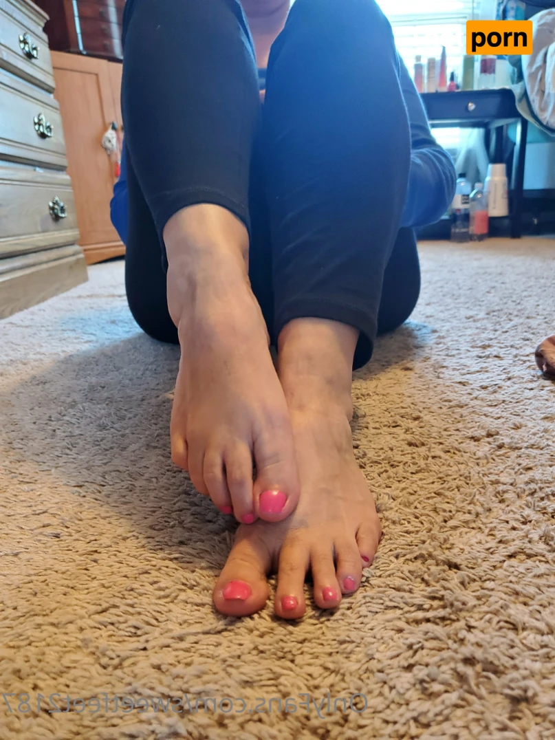 Sweet Feet 15768028
