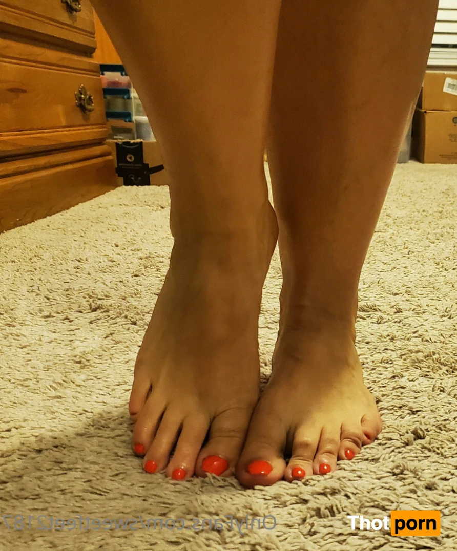 Sweet Feet 15768174