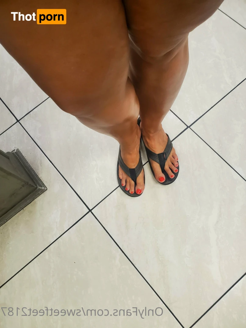 Sweet Feet 15768612