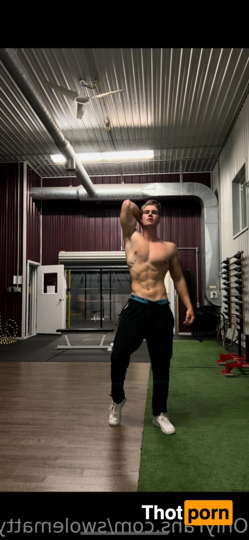 ThePecKing 👑 15734150