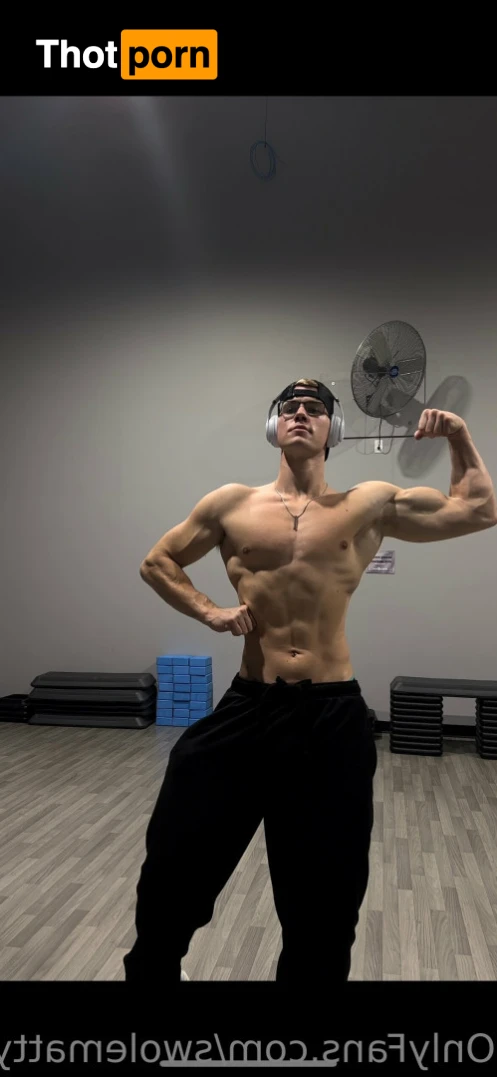 ThePecKing 👑 15734566