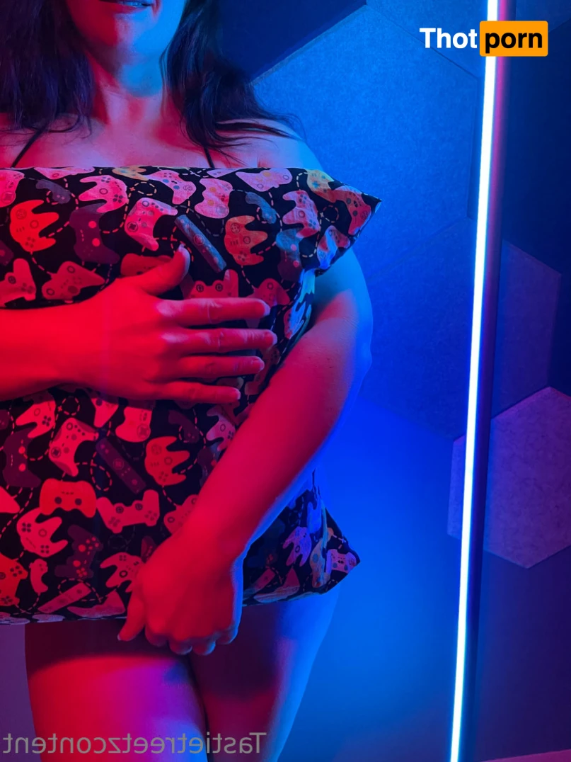 Wifeydoingthingz 15704216