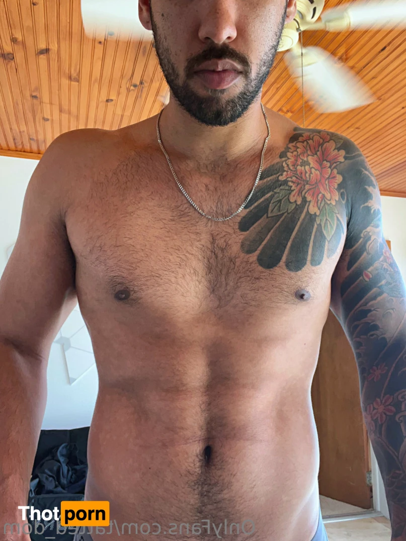 Tatted Dom 15682714