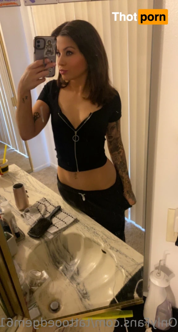 tattooedgem619 15682203