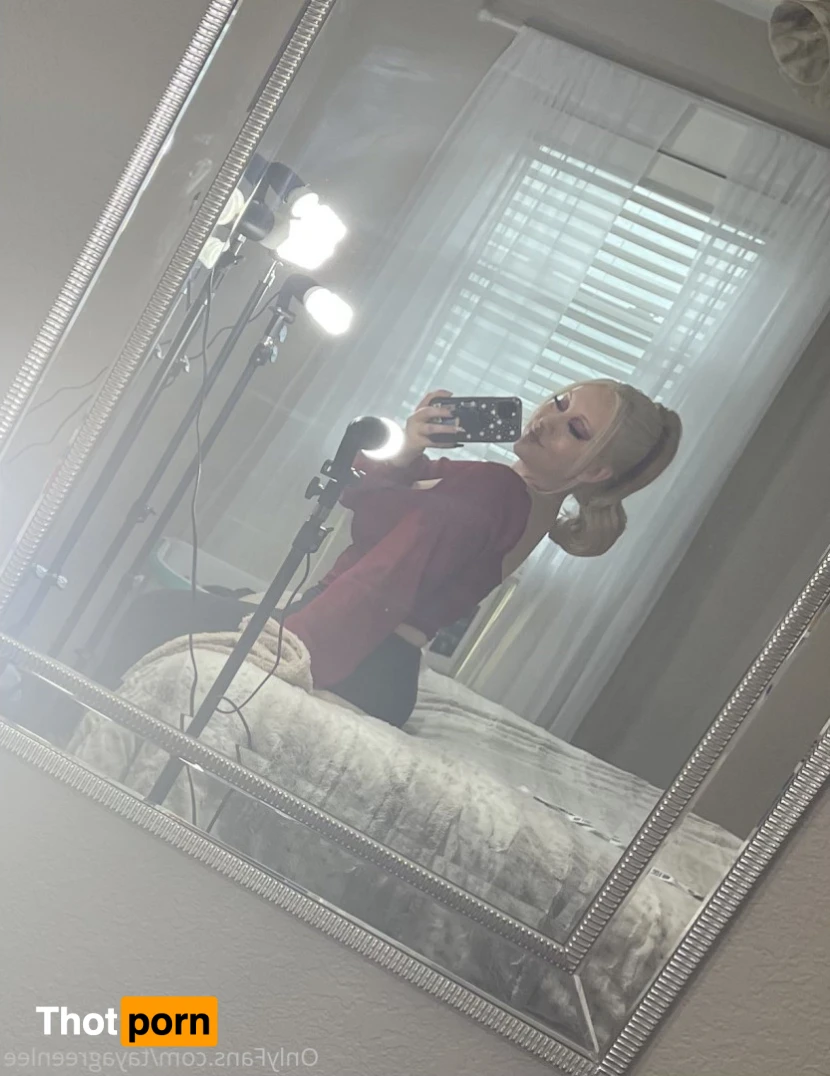 Milk Lady Taya 🥛💦💓 15679446